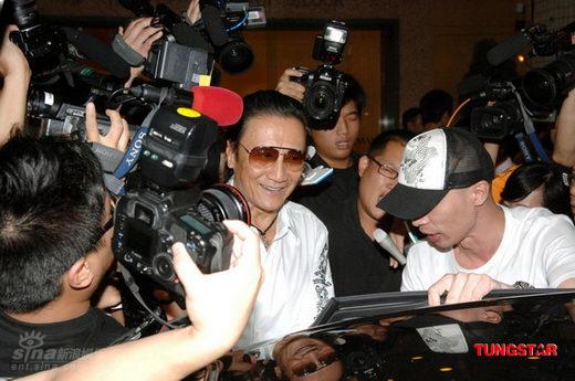 张柏芝香港顺利生子 亲人好友轮流探望【图】