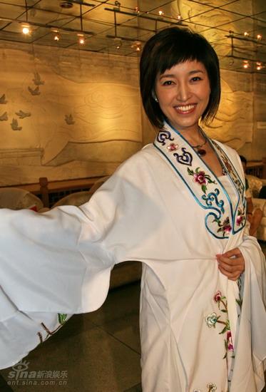 图文:《大话紫竹园》建组--白娘子饰演者路君慈