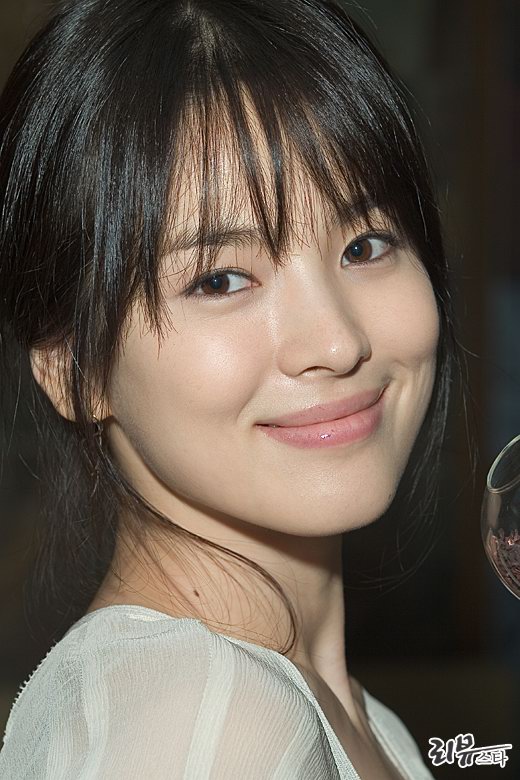 图文：宋慧乔写真--天然美女皮肤光洁