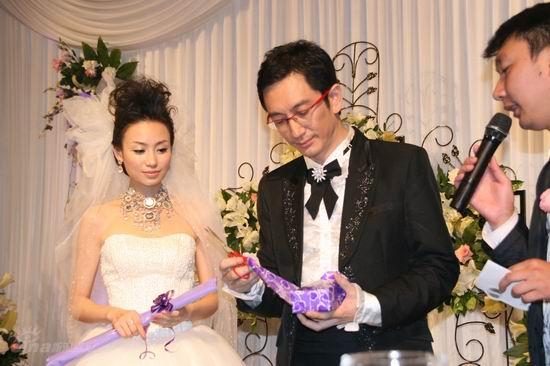 吴启华长春迎娶石洋子 曾志伟张家辉道贺【图】