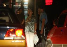 组图:沙宝亮夜半暗香来 初为人父便谱新恋曲?