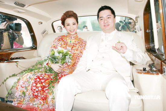 94年港姐谭小环出嫁 与保险业高层完婚【图】