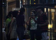 刘烨携外籍女友飙歌孙红雷宋丹丹当灯泡(组图)
