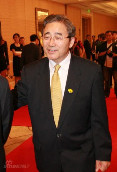 新浪获颁支持特奥荣誉机构 马艳丽对义拍不满