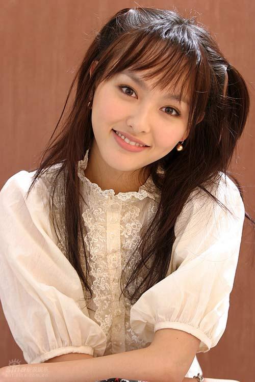 图文：唐嫣精彩写真--电视电影最佳女主角提名