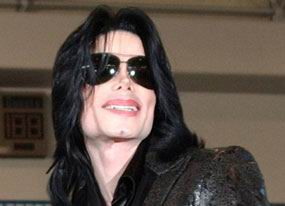 迈克尔-杰克逊面临破产 将付17.5万美元律师费