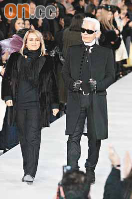 章子怡时装秀成焦点 力压超人女主角风头【图】