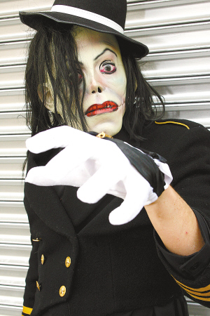 迈克-杰克逊万圣节出恐怖面具怪人杰克(图)