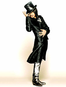 杰克逊目中无丑 不理负面消息坦言成名之累