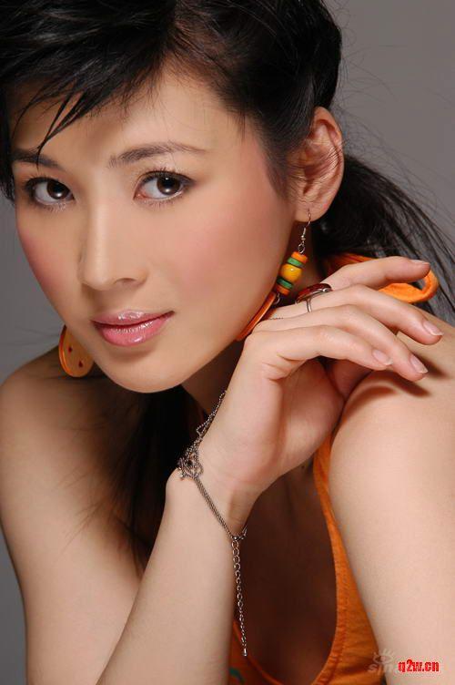 电视剧第二季度入围女演员:童蕾《狼毒花》_影