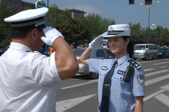 梧州交警应以<em>电视剧</em>《交通<em>警察</em>》里的为榜样.