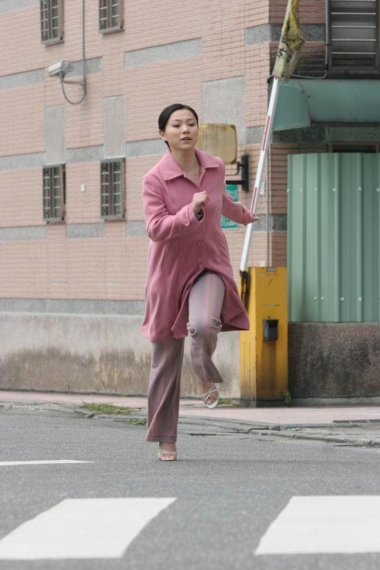 资料图片:电视剧《意难忘》精彩剧照(23)