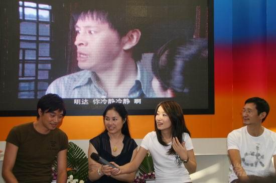 秦海璐首次参展压力大下岗女工变“的姐”(图)