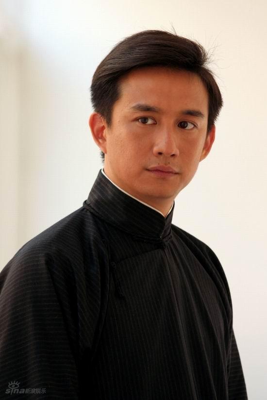 资料：《四世同堂》主演--黄磊饰祁瑞宣