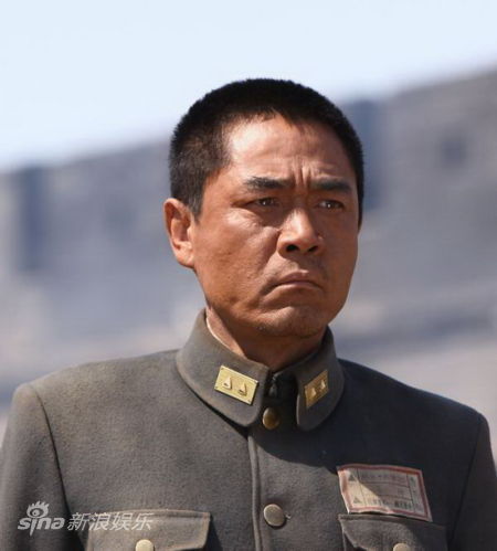 陈宝国饰演冯天魁