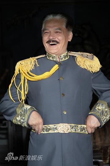资料:电视剧《独立纵队》主角-申军谊饰座山虎