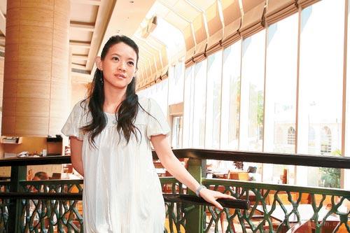 曾宝仪比较两“老爸”批曾志伟大赞郑少秋(图)