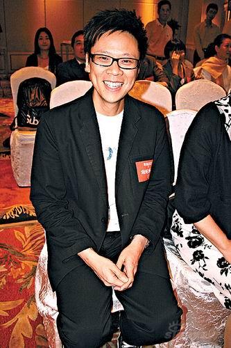 �����߸߲㶷�����ҳ�־��Ц�Ե��ɷ���(ͼ)