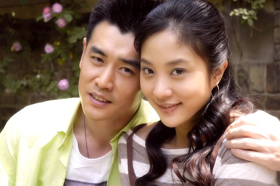 《亲人爱人》意绵绵 李修蒙符馨尹婚宴跳贴面舞