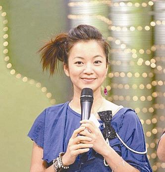 综艺节目《我猜》收视低迷阿雅主动请辞
