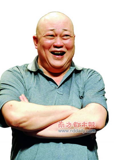 60岁的金超群至今已演了600多集《包青天》,他承诺一直演下去,因为这个角色让他意识到“一定不要做恶”