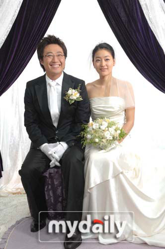 《钱的战争》大结局遭曝光朴信阳甜蜜完婚(图)