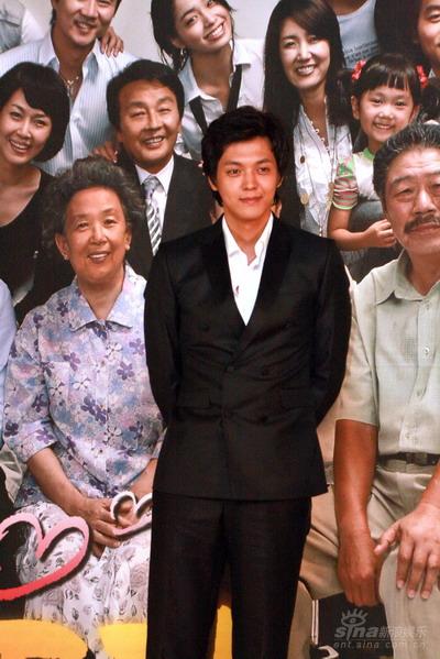 《萝卜泡菜》发布会朴信惠金承秀等出席(组图)
