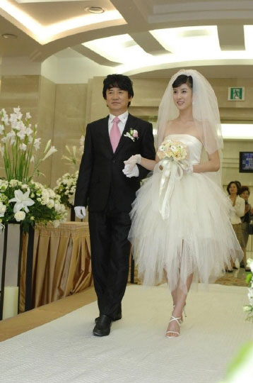 露腿婚纱(2)