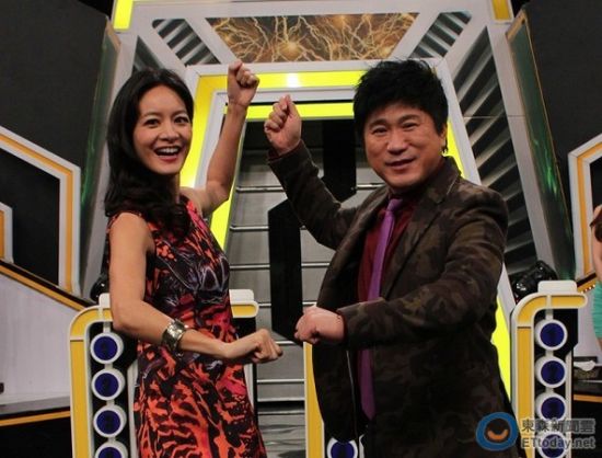 Janet跨年后首露面录影,心情不受影响。(图/超视提供)
