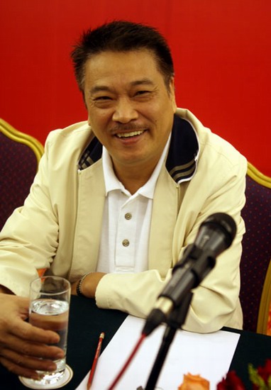 吴孟达薛佳凝等出席电视剧《厨缘》开机仪式