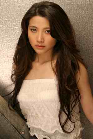 颜丙燕演绎完美女性　《中华魂》顺利杀青(图)