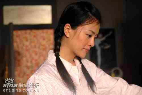 刘孜拍《娶你不后悔》不慎扭伤脚踝急奔医院