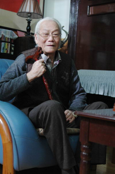 管虎父母助阵《紧急链接》 老艺术家宝刀不老