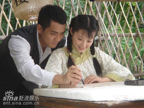 袁立演绎《上海王》戏里教主戏外贴心可乐(图)