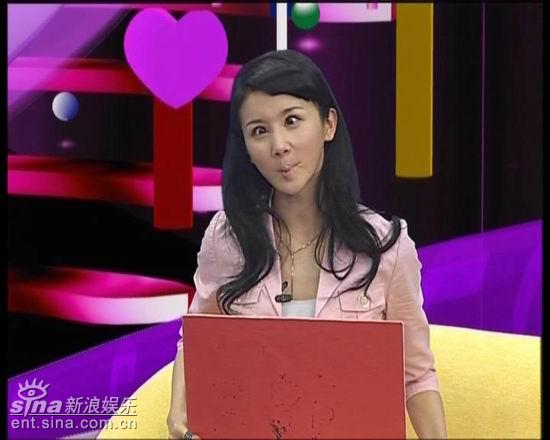孙菲菲做客《心动吧》：角色百变就爱演坏女孩