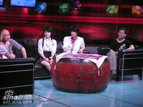 曹曦文张峻宁做客风云榜《香港姊妹》好评如潮