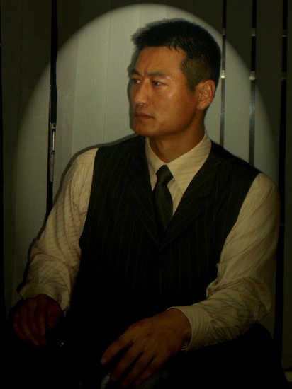 电视剧《罪域》热派中 硬汉范雨林珠海"吸毒"