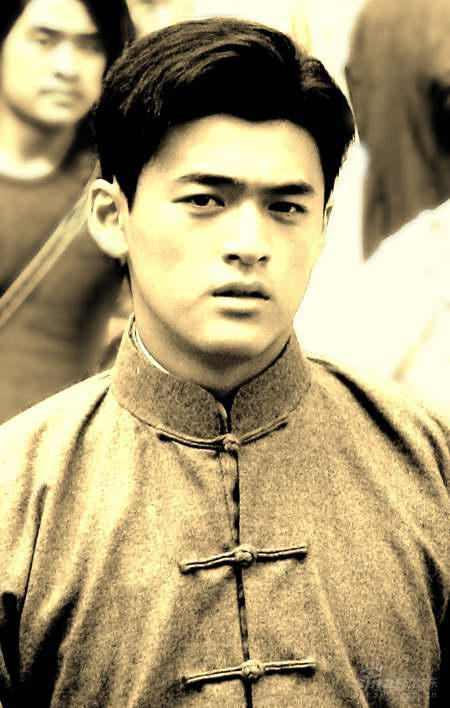 《生死桥》上演全武行王泊文大秀跆拳道(附图)