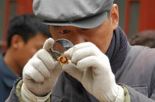 《光荣岁月》临近杀青 陈建斌片场苦背药方【图】