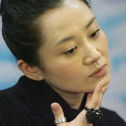 许晴《宽恕》马上杀青 许晴:姥姥是我的信仰