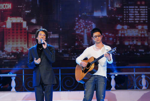 ��Ⱥ��ҫ�������ſ����ֻ�������޾�����(ͼ)