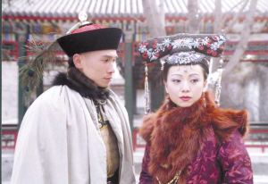 回归戏《岁月风云》热播如妃邓萃雯回首来时路