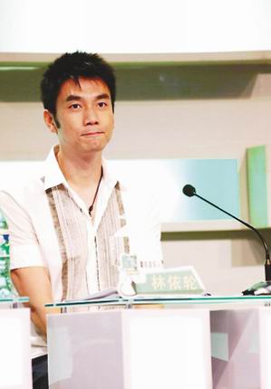 郑佩佩“护女”施压 建议型秀换掉林依轮【图】