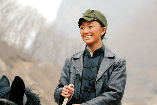 罗海琼塑造抗日女英雄纪念七七事变70周年(图)