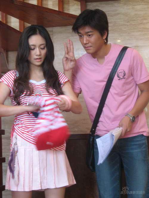 刘芸新片缔造少女情怀导演霍耀良教其学浪漫