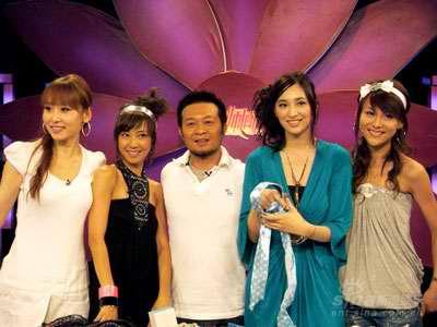 张茜贾青相约吴佩慈 大聊“玩美”秘诀【图】