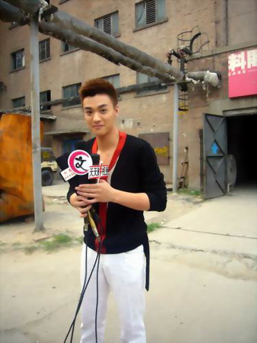 重回798艺术工厂 周一围重回深牢大狱