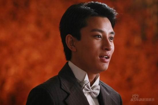 《生死桥》杀青贾乃亮入戏太深难自拔(组图)