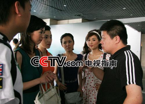 主持人大赛漂亮女孩李蜜:我是笨鸟先飞(图)