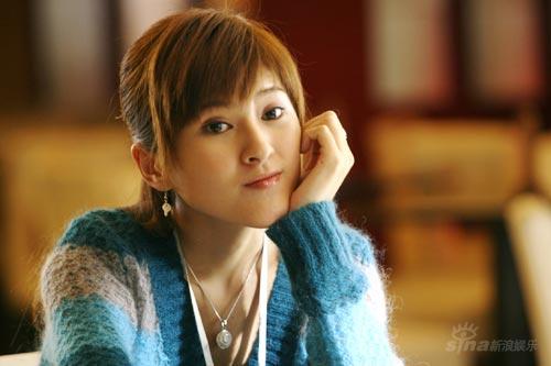 《现代美女》于小伟扮酷感情受挫没人爱(图)